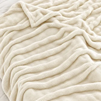 Patura Cocon Ivory, textura plusata si pliuri naturale - LINUM
